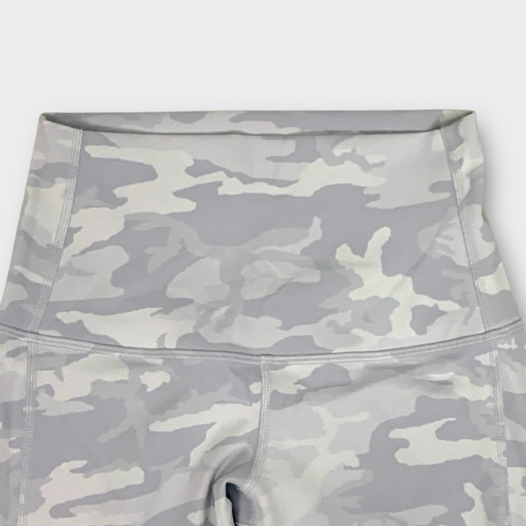 Lululemon Wunder Under Camo Scalloped Hem 23" - Picture 6 of 7